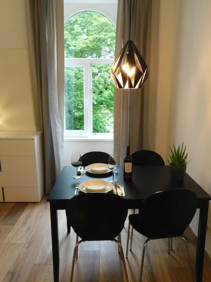 Max, Ruhige Sonnige Wohnung In Praternahe Wiedeń Zewnętrze zdjęcie
